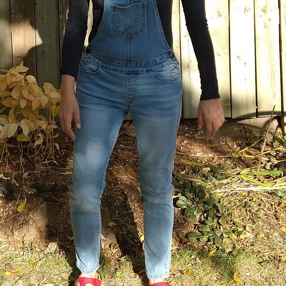 Size Xs blue jean overalls - Picture 4 of 17